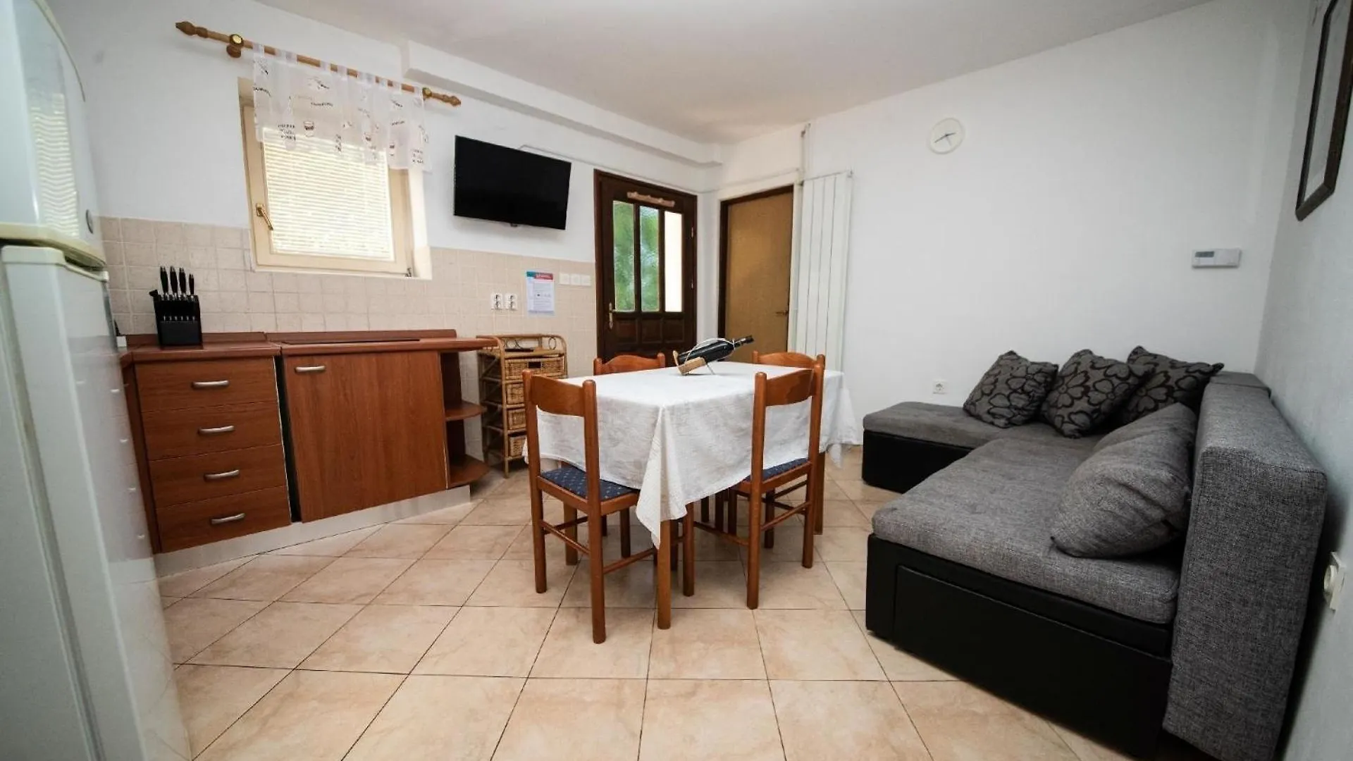 Apartment Ferienwohnung Fuer 6 Personen Ca 50 Qm In Njivice, Kvarner Bucht Krk